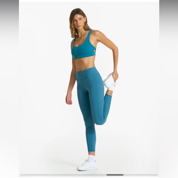 Vuori Stride Bra NWT - Picture 3 of 7